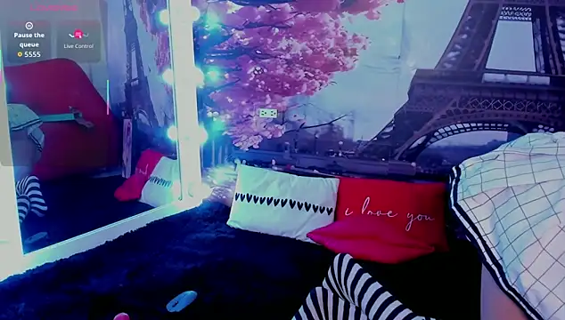 little ellie 1 online show from 8, 11, 2025