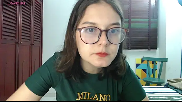 CarlaLorez online show from 12, 10, 2025