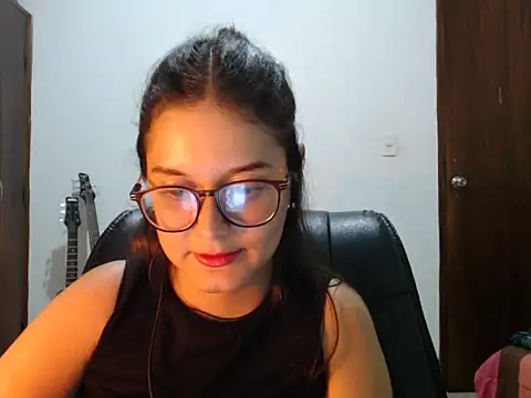 CarlaLorez online show from 13, 5, 2026