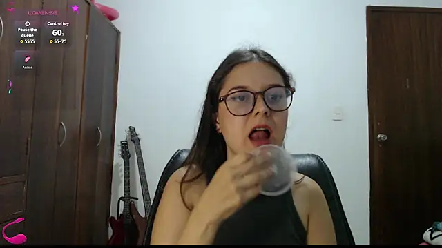 CarlaLorez online show from 18, 5, 2026