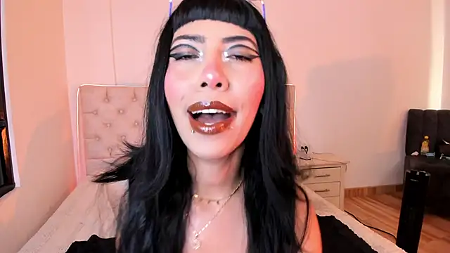 Nina fox 0691 online show from 29, 5, 2026
