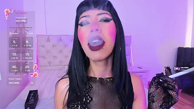 Nina fox 0691 online show from 19, 4, 2026