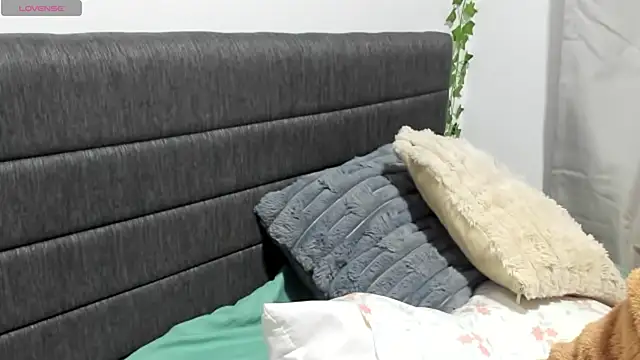 shappire-fire online show from 9, 1, 2026