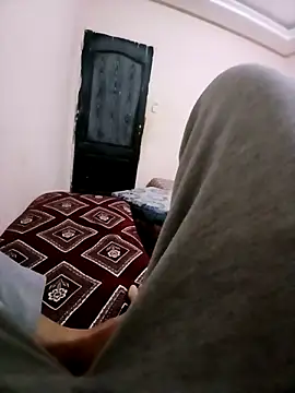 latarak321 online show from 5, 4, 2026