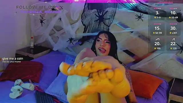 tahhlia rouge online show from 29, 10, 2025