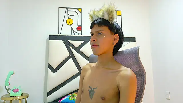 SEBAS LOVER  online show from 28, 11, 2025