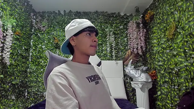 SEBAS LOVER  online show from 17, 10, 2025