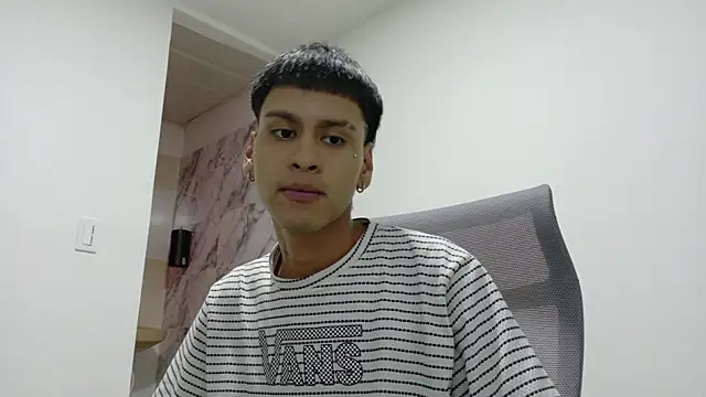 SEBAS LOVER  online show from 20, 10, 2025