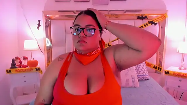 LunaaBlaze online show from 24, 10, 2025