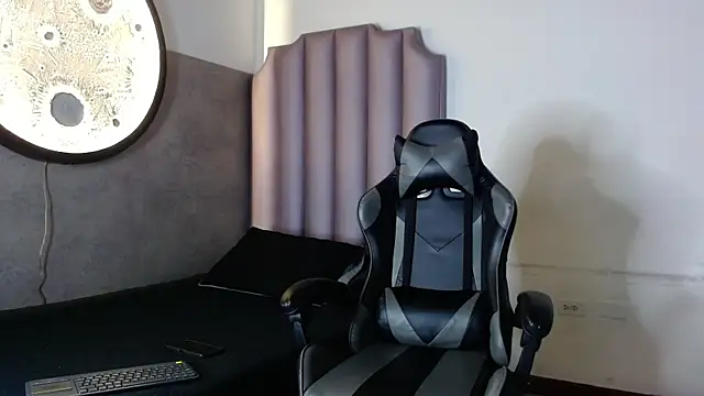 brianna-03 online show from 2, 12, 2025