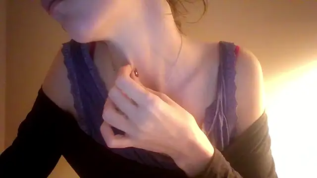 SuperValentina online show from 1, 2, 2026