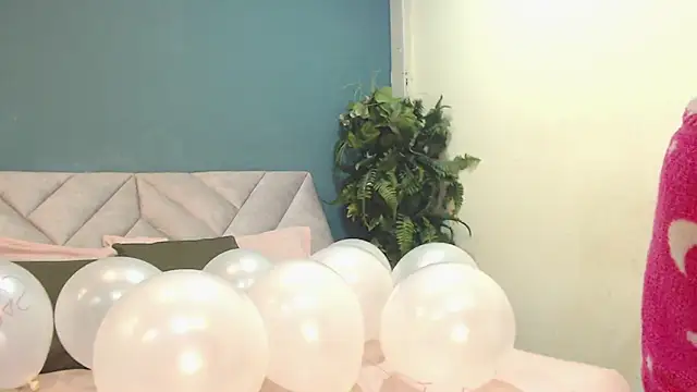 PaulinaColeman online show from 4, 11, 2025