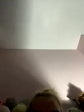 babygirl1906 online show from 7, 10, 2025