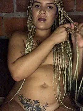 AliceXmoore online show from 26, 11, 2025