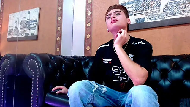 Alex Millerss online show from 27, 10, 2025