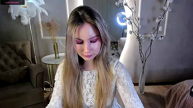  BellaClark online show from 3, 12, 2025