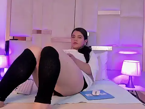 Snapshot of DayanaNaughty chatting on 31, 10, 2025 DayanaNaughty online show from 31, 10, 2025