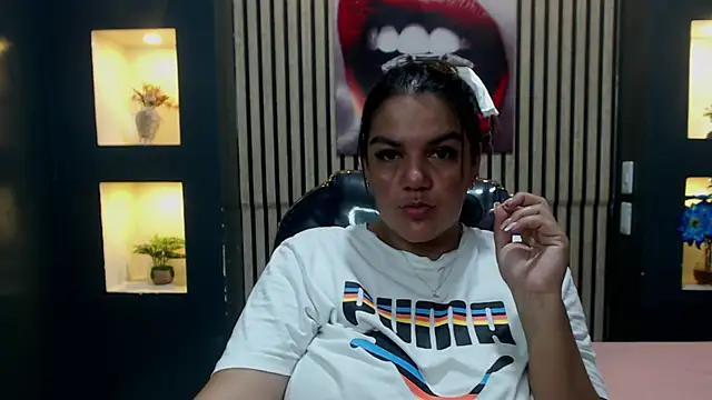 Snapshot of ruby_jimenez19 chatting on 19, 10, 2025 ruby jimenez19 online show from 19, 10, 2025