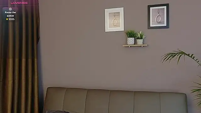 ZahraMilf online show from 10, 1, 2026