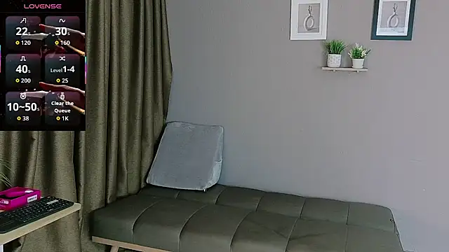 ZahraMilf online show from 2, 2, 2026