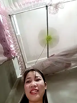 ladzy sexy online show from 15, 4, 2026