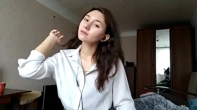 Snapshot of MiaLovelyOne chatting on 22, 10, 2025 MiaLovelyOne online show from 22, 10, 2025