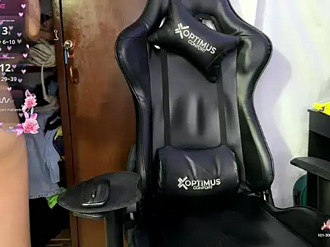 BigTitsGirl04 online show from 27, 3, 2026