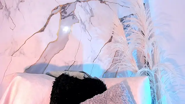 AbbyLewiis online show from 24, 10, 2025