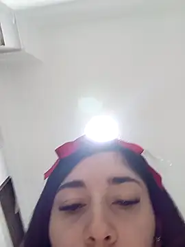 AbbyLewiis online show from 28, 11, 2025