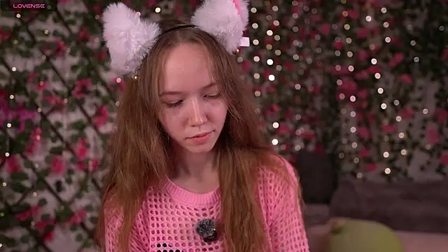 Petite Polly online show from 15, 12, 2025