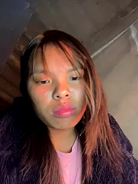 hello-cute online show from 15, 12, 2025