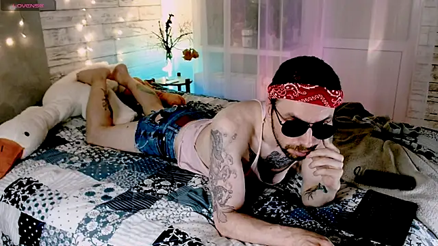 Markus Rivas online show from 11, 11, 2025