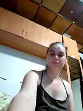 Snapshot of Ella-433 chatting on 17, 11, 2025 Ella-433 online show from 17, 11, 2025