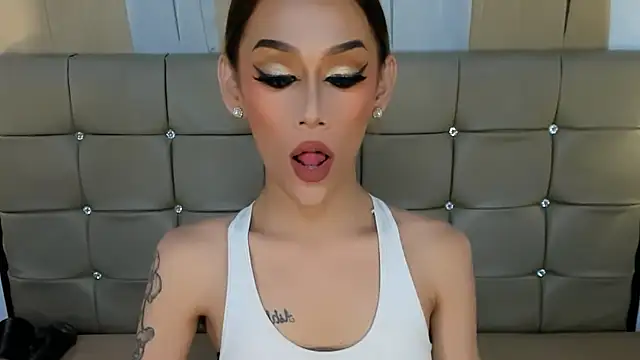 catiana moore online show from 26, 4, 2026
