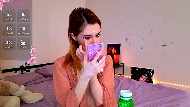 FoxyChpoxi online show from 5, 3, 2026