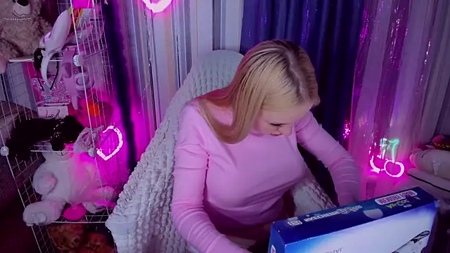 CeaneLino online show from 1, 4, 2026