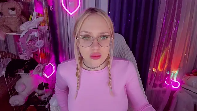 CeaneLino online show from 5, 4, 2026