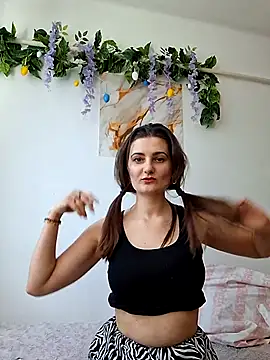 Nika aa online show from 5, 4, 2026