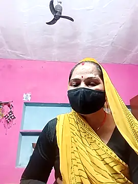 Snapshot of Ut_kanchna chatting on 8, 11, 2025 Ut kanchna online show from 8, 11, 2025