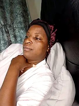 Linae1234 online show from 21, 11, 2025