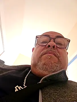 Snapshot of B1GLO chatting on 17, 2, 2026 B1GLO online show from 17, 2, 2026