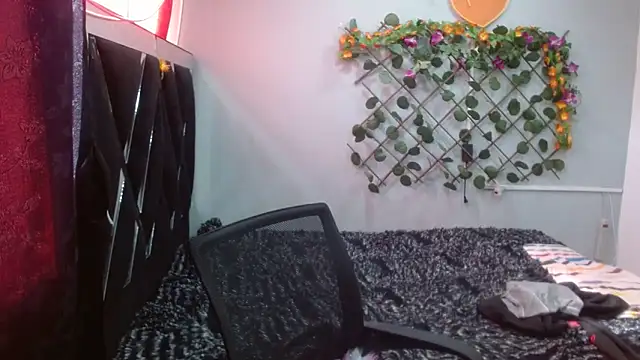 Melani ebony online show from 7, 3, 2026