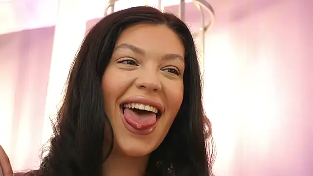 ClaraPasssion online show from 17, 11, 2025