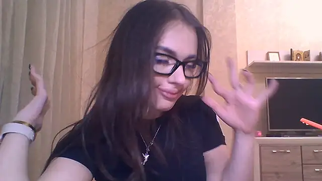 CeyaLier online show from 4, 11, 2025