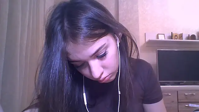 CeyaLier online show from 5, 11, 2025