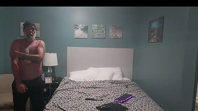 Fuck-Buddy-4U online show from 8, 7, 2026