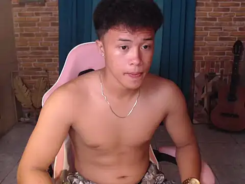 ur naughtyboy patrick online show from 24, 2, 2026