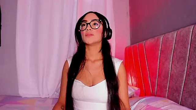 klohe wiilliams online show from 5, 3, 2026