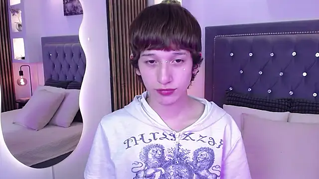 Emo Boy  online show from 10, 5, 2026