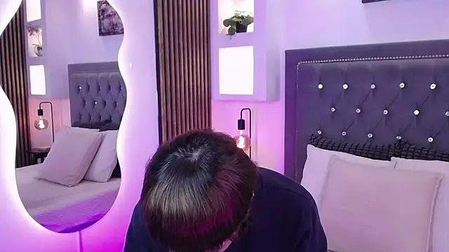 Emo Boy  online show from 30, 4, 2026